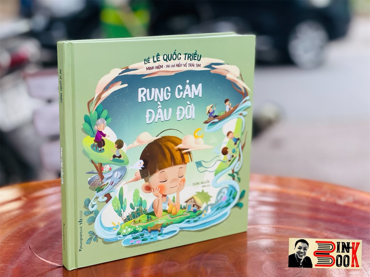 RUNG CẢM ĐẦU ĐỜI (tặng 2 tấm thiệp) - MINH NIỆM (tác giả HIỂU VỀ TRÁI TIM) - bìa cứng in màu -