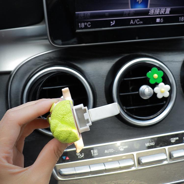 Kẹp khuếch tán nước hoa dùng để gắn điều hòa xe hơi tiện lợi
