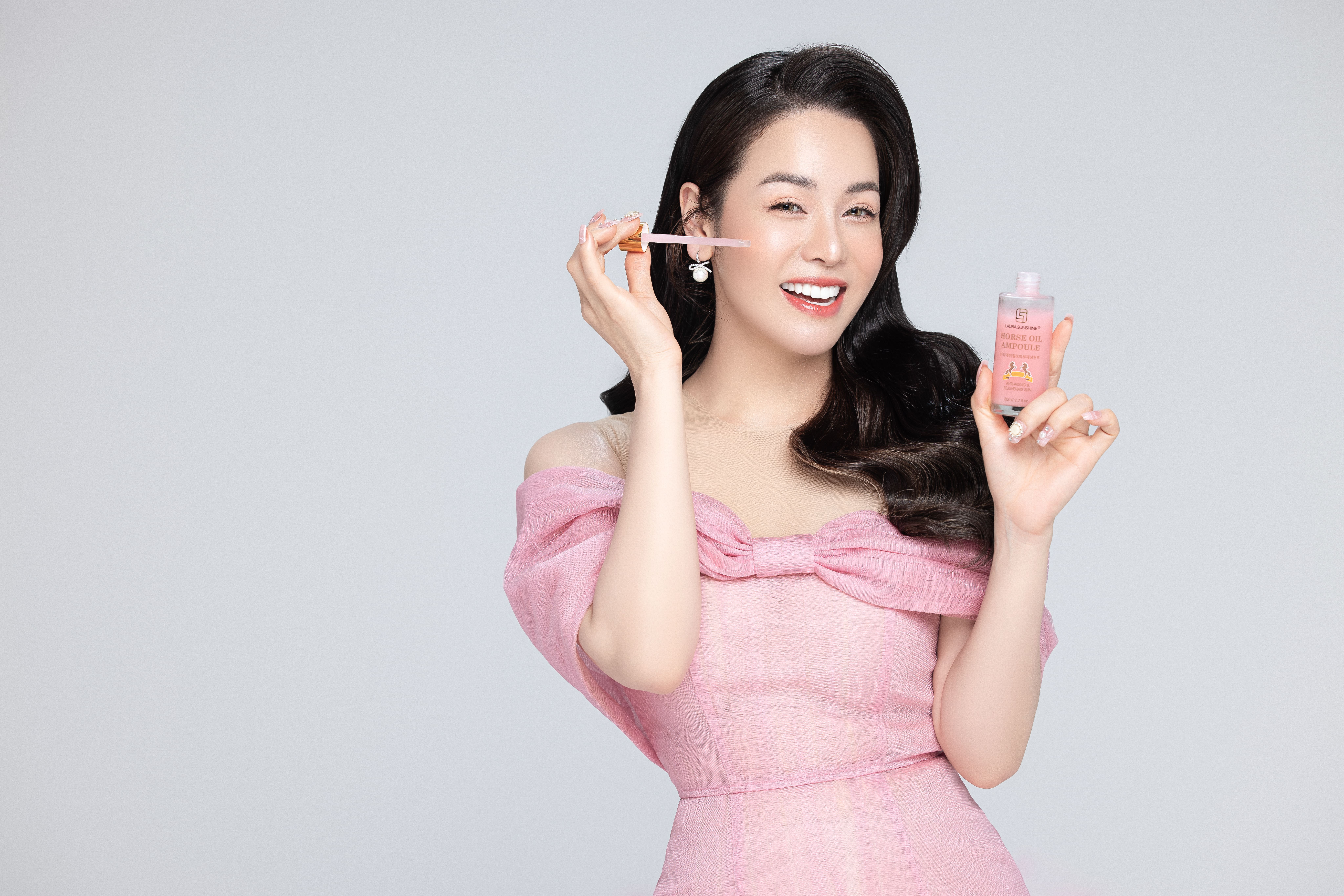 Siêu tinh chất dầu ngựa tái tạo da 80ml- Dầu ngựa Horse Oil Ampoule - Laura Sunshine - Nhật Kim Anh