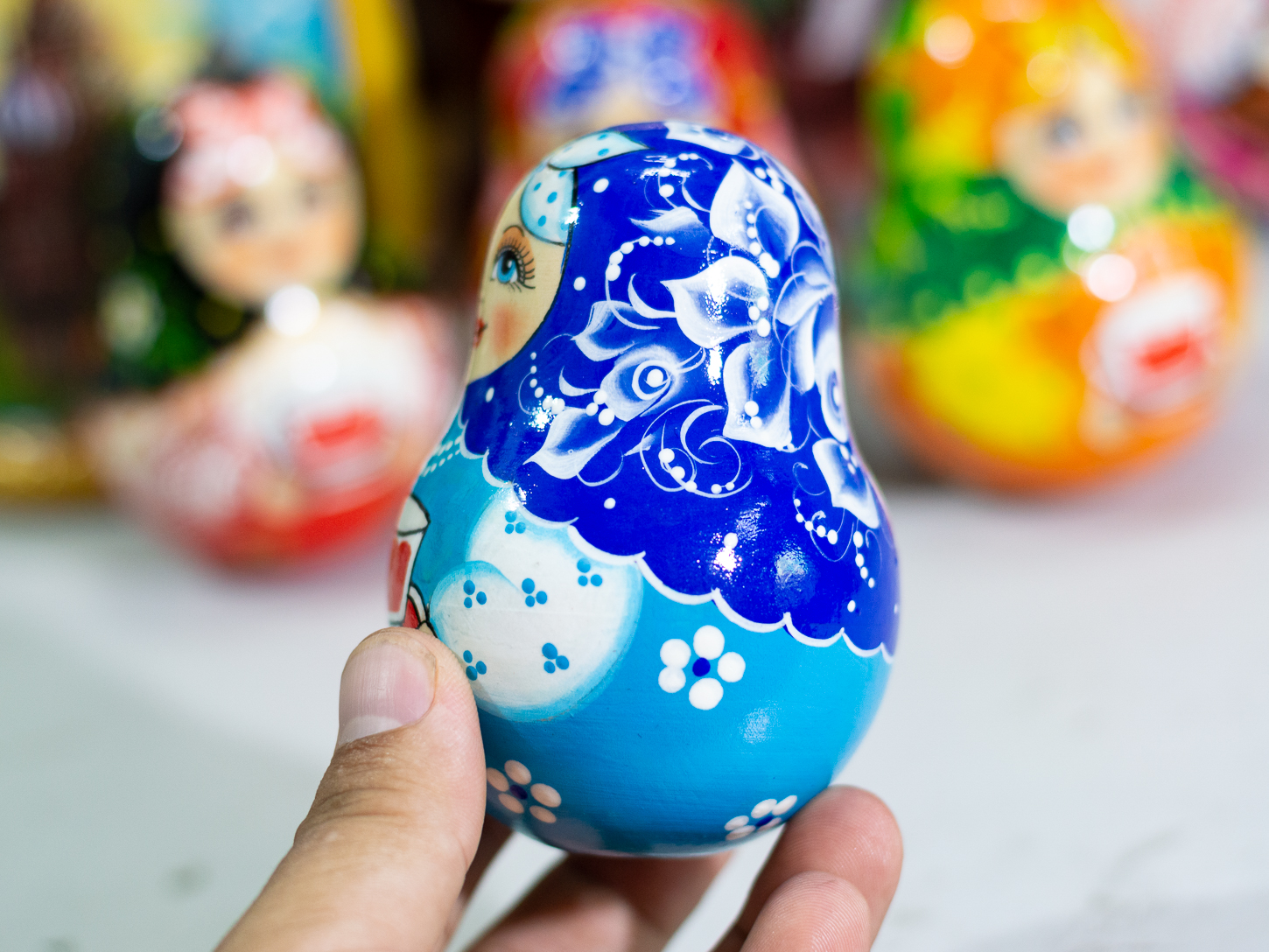 BÚP BÊ LẬT ĐẬT NGA BẰNG GỖ VẼ HOA VĂN CỰC DỄ THƯƠNG CÓ CHUÔNG GIÁ SIÊU ƯU ĐÃI