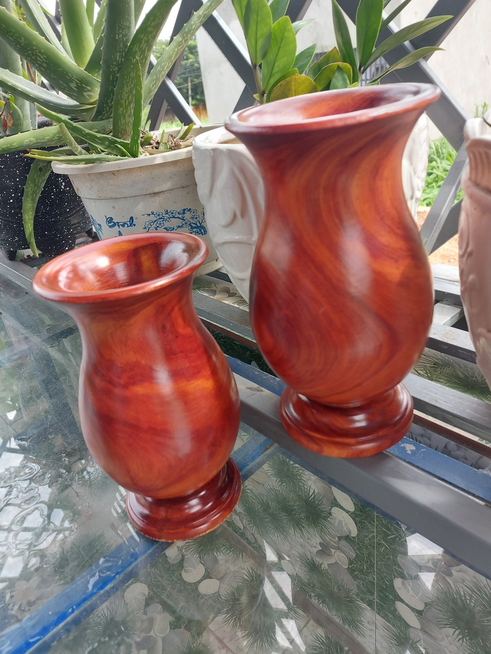 Lọ hoa gỗ hương cao 22cm