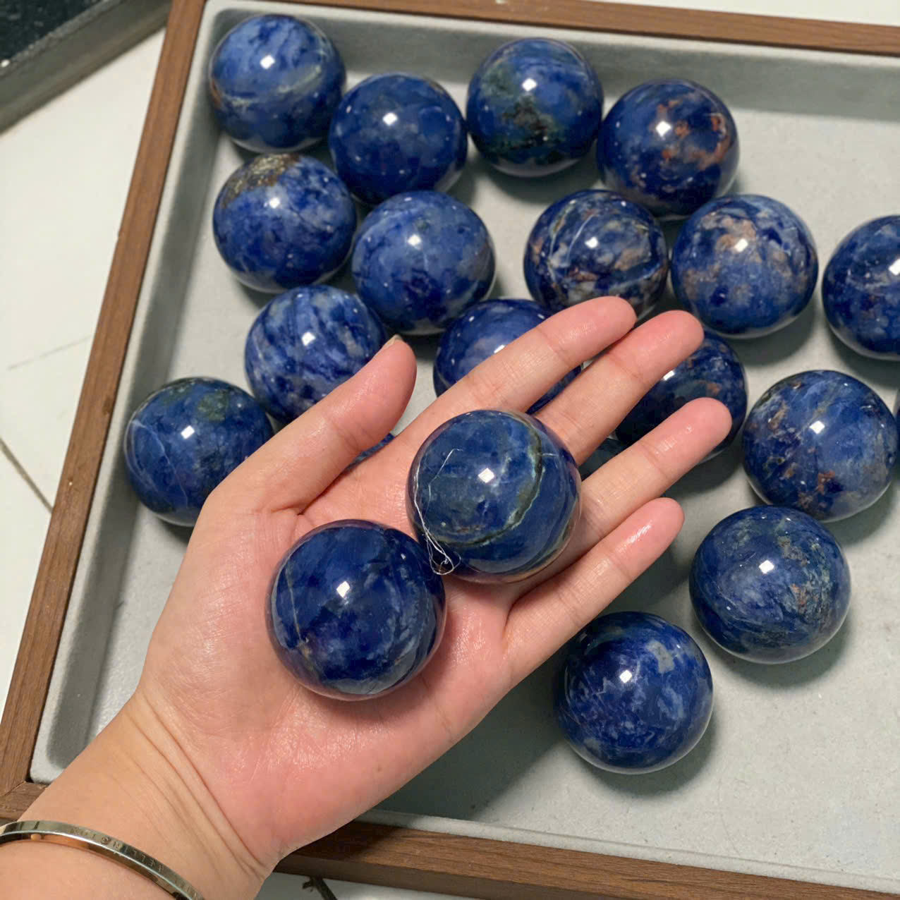 Cặp Bi Lăn Tay Đá Lapis Lazuli 4cm – Đá Xanh Tự Nhiên, Hỗ Trợ Thư Giãn – Trang Trí Bàn Làm Việc