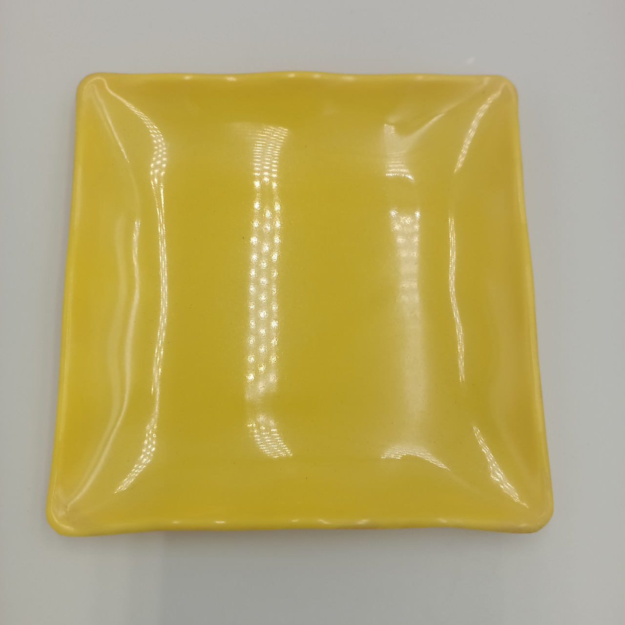 Dĩa Nhựa Melamine Hinh Vuông Nhiều kích cỡ
