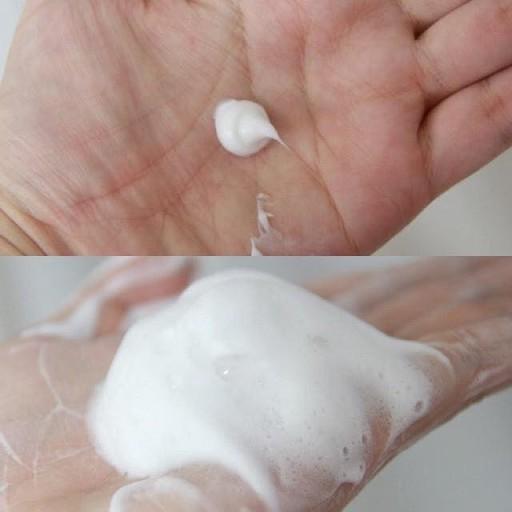 Sữa Rửa Mặt Ngừa Mụn, Dưỡng Ẩm, Sáng Da Hatomugi The Madicated Facial Foam 130g - Xanh