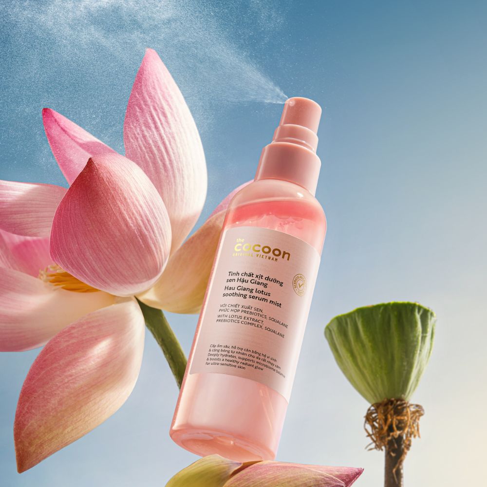 Tinh chất xịt dưỡng sen Cocoon 100ml