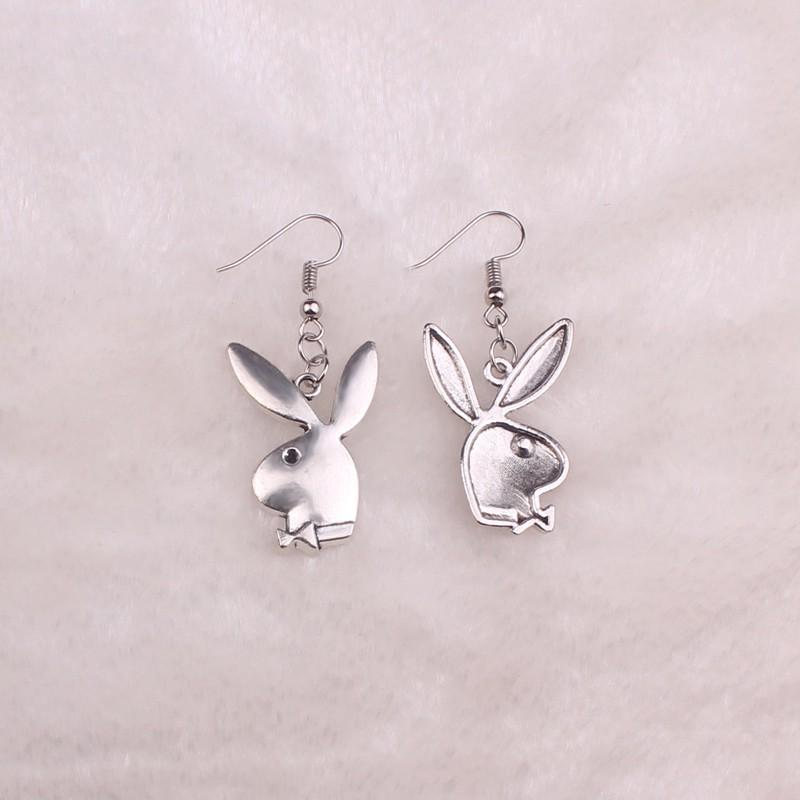 Khuyên Tai Nam Chú Thỏ Bông Tai Titan