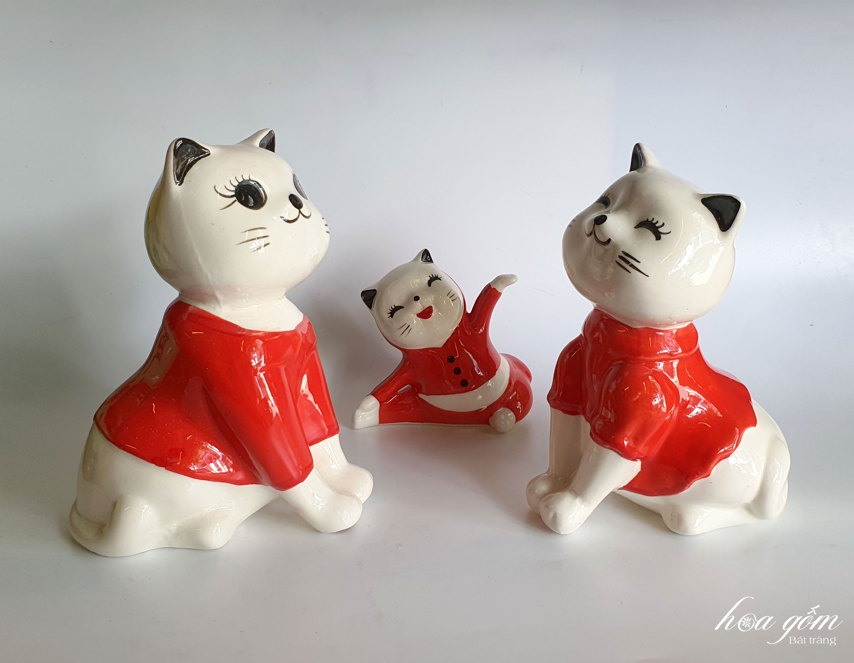 Thú bộ trang trí, bộ 3 mèo màu đỏ với nét vẽ và biểu cảm xinh xắn dễ thương, phụ kiện trang trí không gian nhà cửa, văn phòng và là món quà ý nghĩa dành tặng bạn bè, người thân. Giao từ HCM