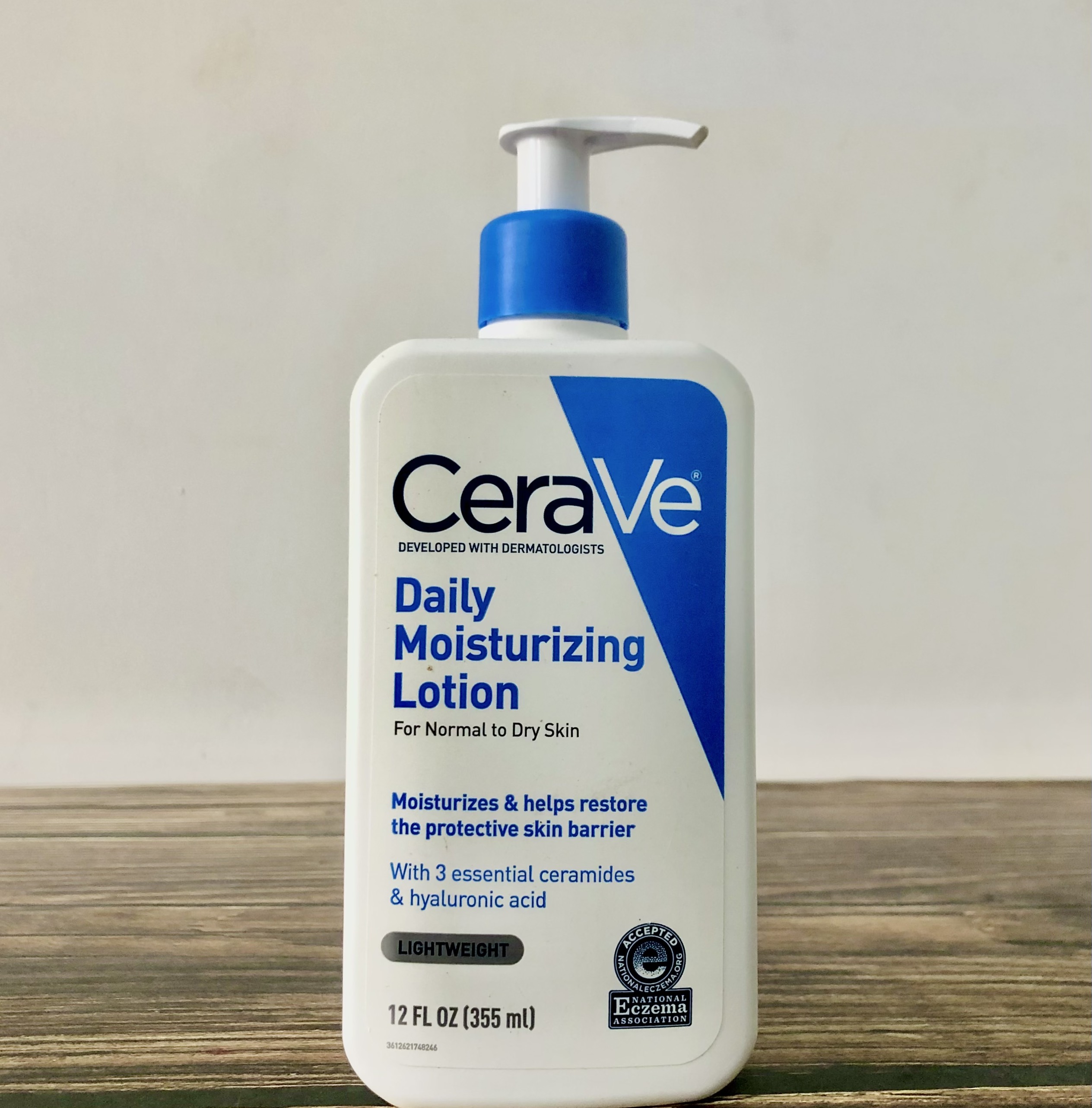 Kem dưỡng ẩm CeraVe Daily Moisturizing Lotion 355ml Nhập Mỹ