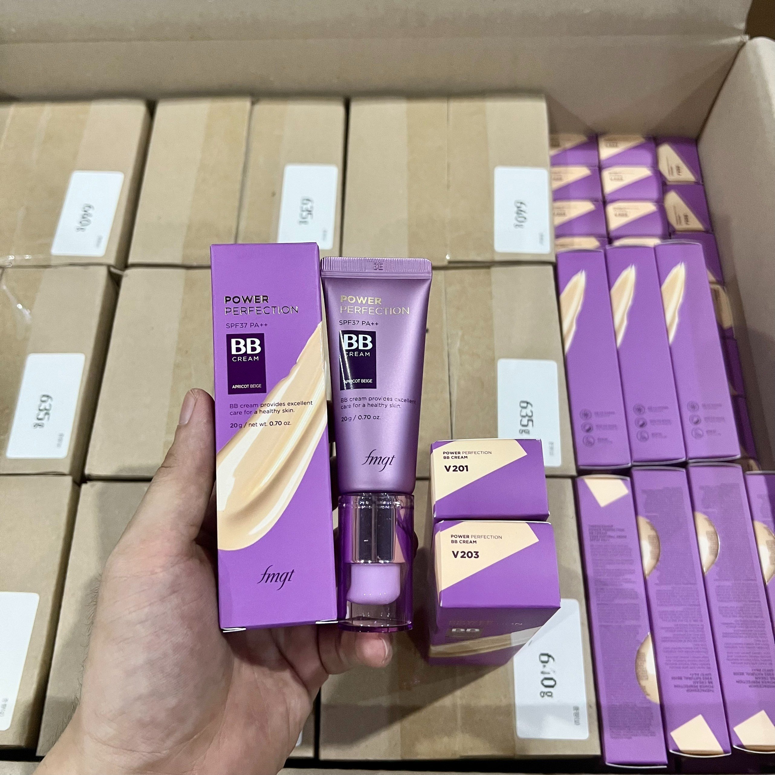 KEM NỀN ĐA NĂNG BB CREAM POWER PERFECTION SPF37 PA.++20g ( không xuất hóa đơn đỏ )