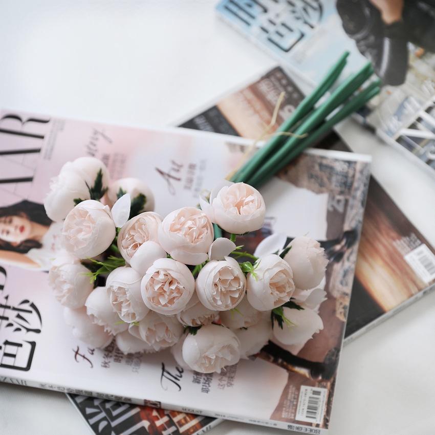 Bó 27 bông hoa hồng trà