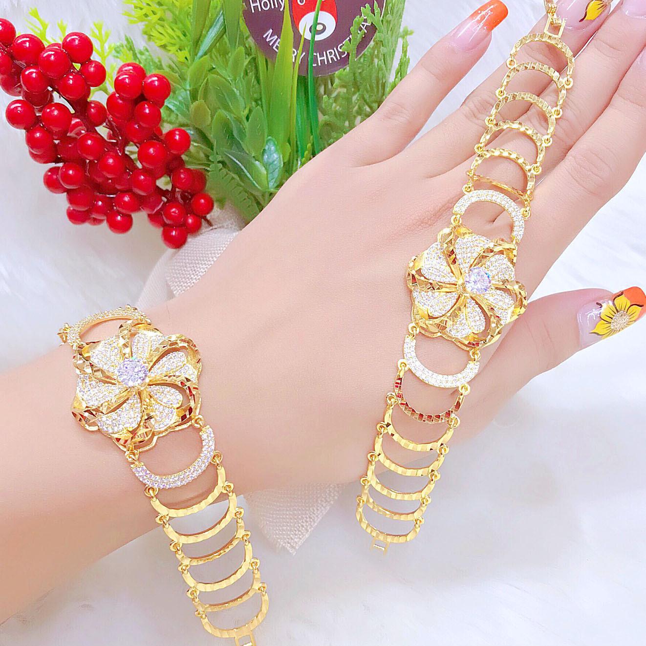 Lắc Tay Nữ Mạ Vàng 105.20.11 - Mang Cực Sang Chảnh