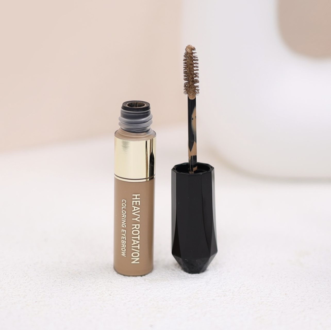 Mascara Chải Đổi Màu Lông Mày Chống Lem Trôi Kissme Heavy Rotation Coloring Eyebrow (8G)