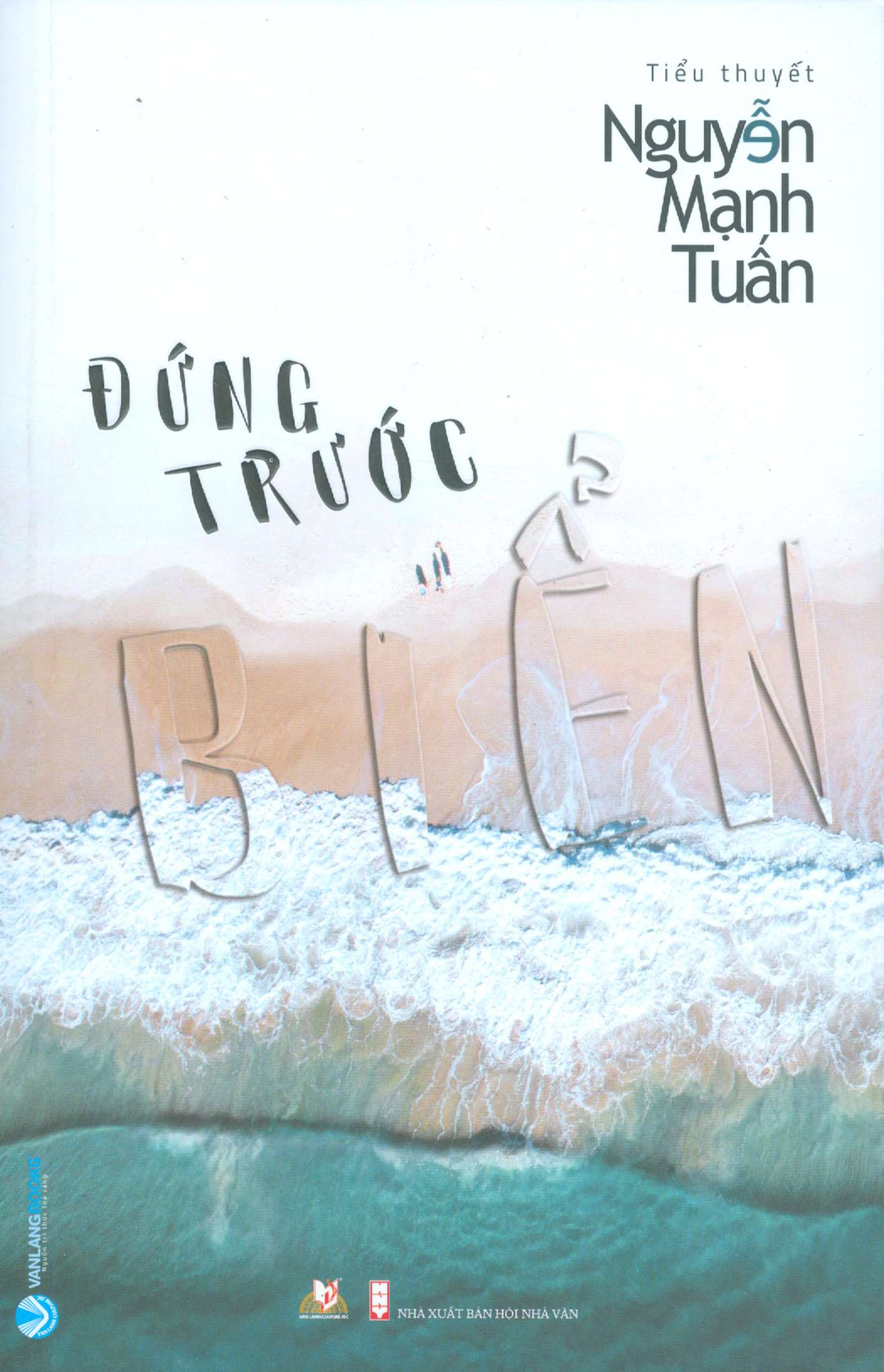 Đứng Trước Biển