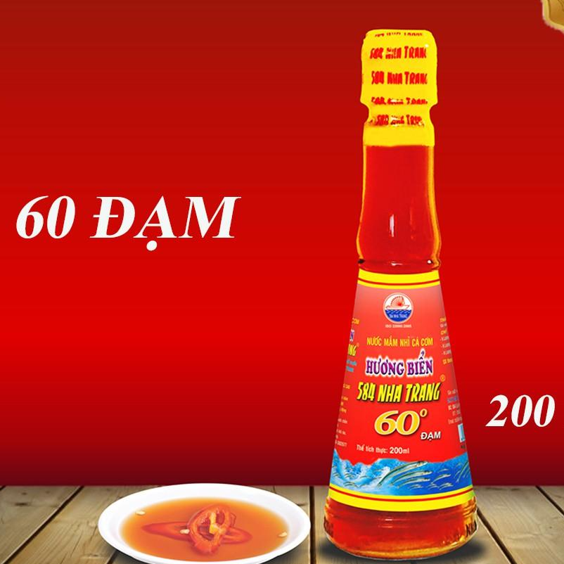 Nước mắm Cá Cơm 60 ĐỘ ĐẠM, 584 Nha Trang, Chai thủy tinh 200ml, Date luôn mới