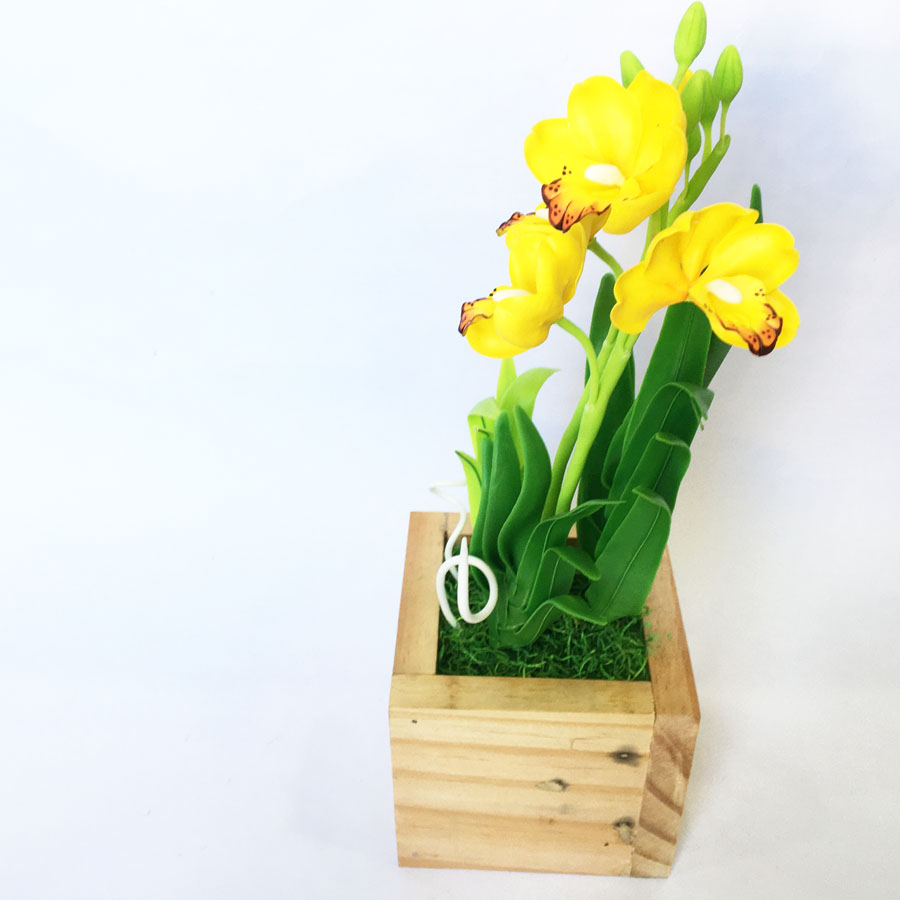 Chậu hoa đất sét mini- Địa lan vàng - Quà tặng trang trí handmade (34x11x11cm)