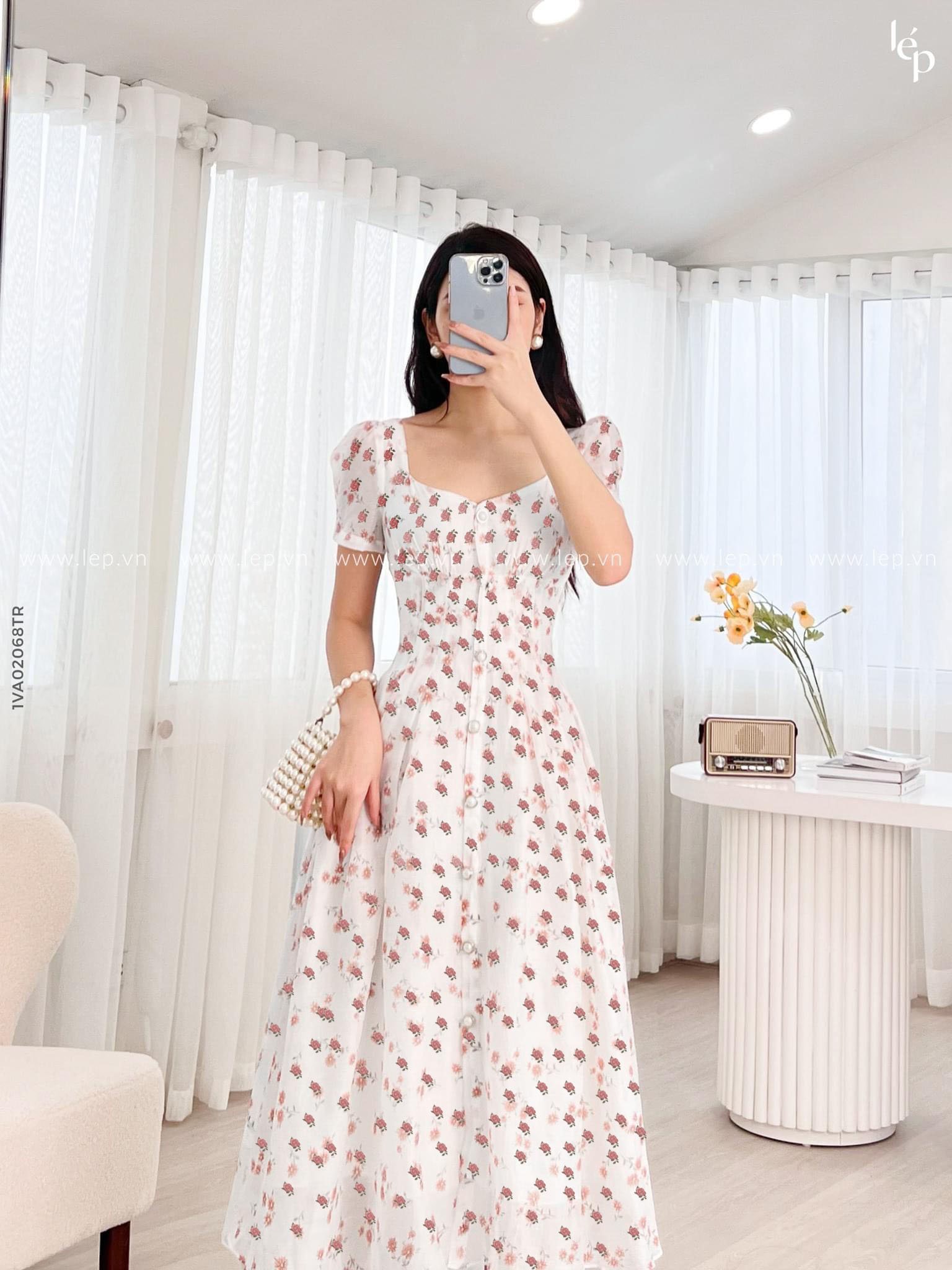 ĐẦM HOA GÀI NÚT CỔ VUÔNG