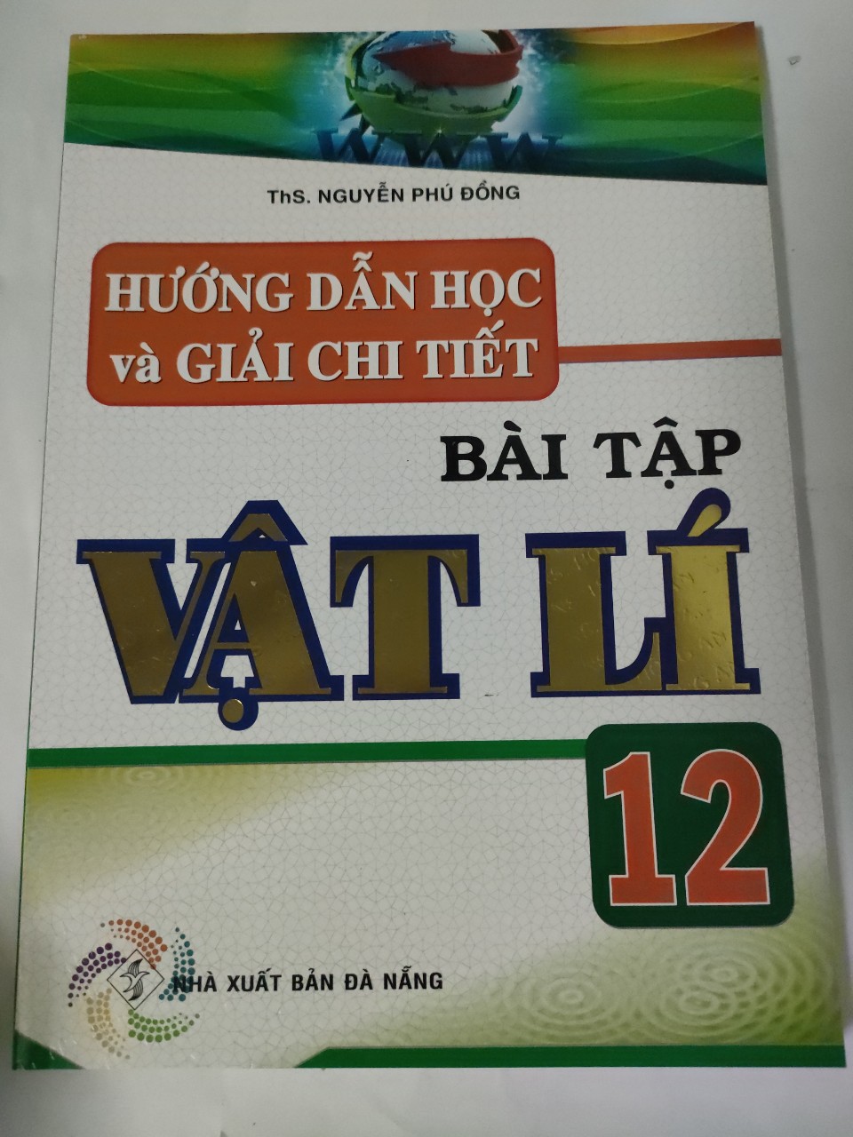 Hướng dẫn học và giải chi tiết bài tập Vật lí 12- Tái bản ( NG. PH. Đ)