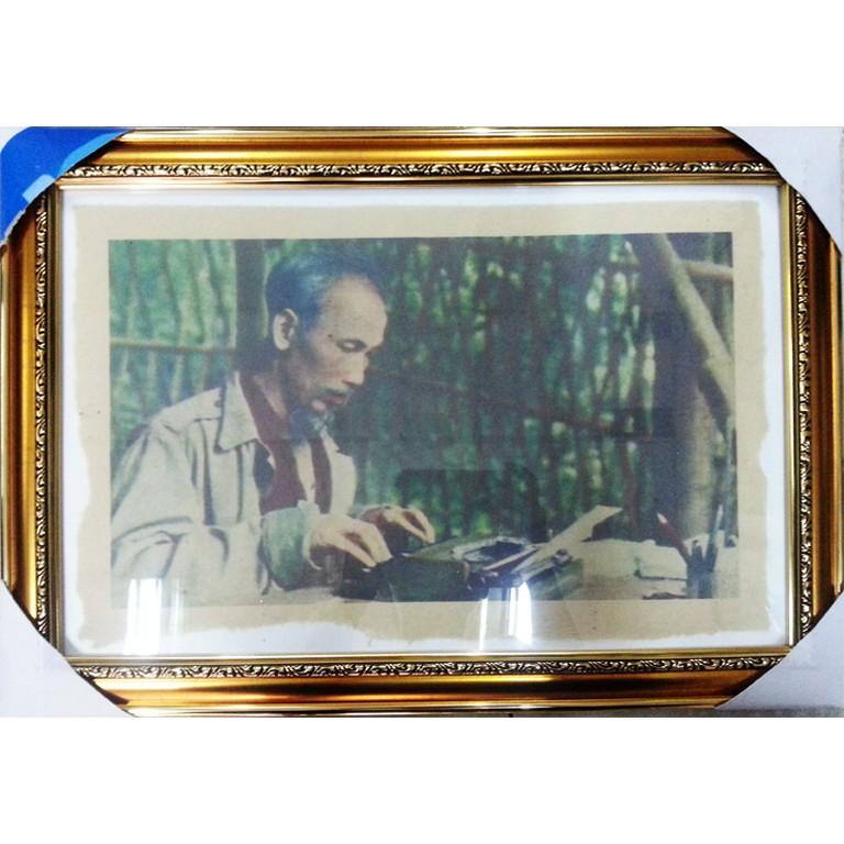 Tranh Bác Hồ vẫy chào, chân dung bác hồ, bác hổ trên chiến khu, chân dung bác hồ, ảnh Hồ Chí Minh in trên giấy dó