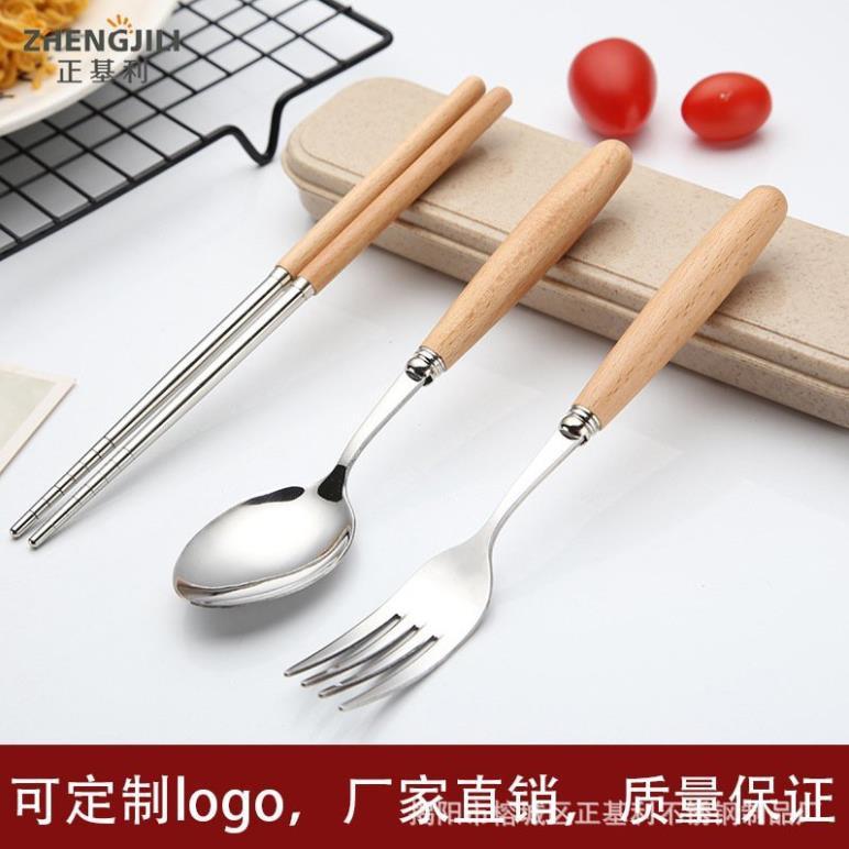 Bộ đũa thìa, dĩa, cán gỗ tiện dụng