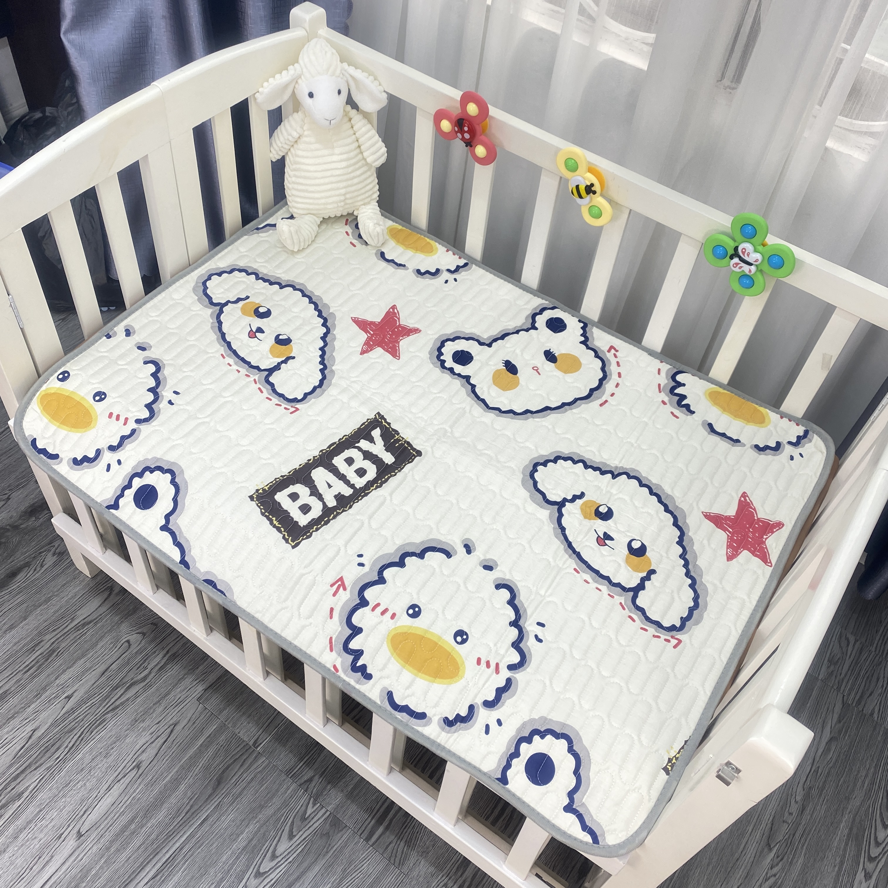 Tấm Lót Chống Thấm Cho Bé Sơ Sinh 5 Lớp Chần Bông Thấm Hút Nhanh An Toàn Tiện Lợi - 231