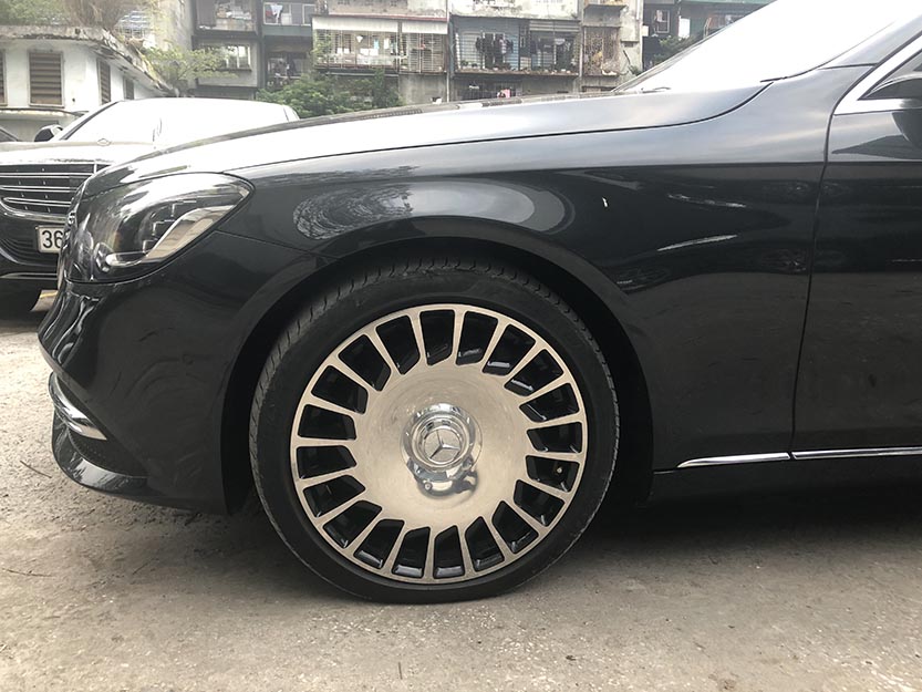 Logo chụp mâm, ốp lazang thiết kế cho bánh xe ô tô một số dòng Maybach TY-165, chất liệu hợp kim nhôm nhựa ABS