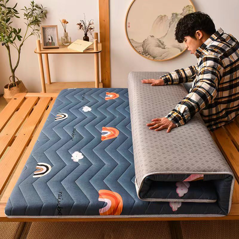 Nệm ngủ loại 1m8x2m, đệm thảo dược, nệm 2 người, đệm ngủ trải sàn. Thiết kế gọn nhẹ gấp lại gọn gàng