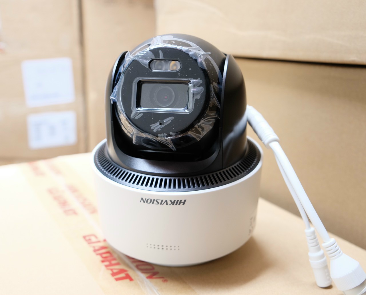 Camera Hikvision  IP  Mini PT Smart Hybird Light 4MP và 2Mp tích hợp mic -Hàng chính hãng