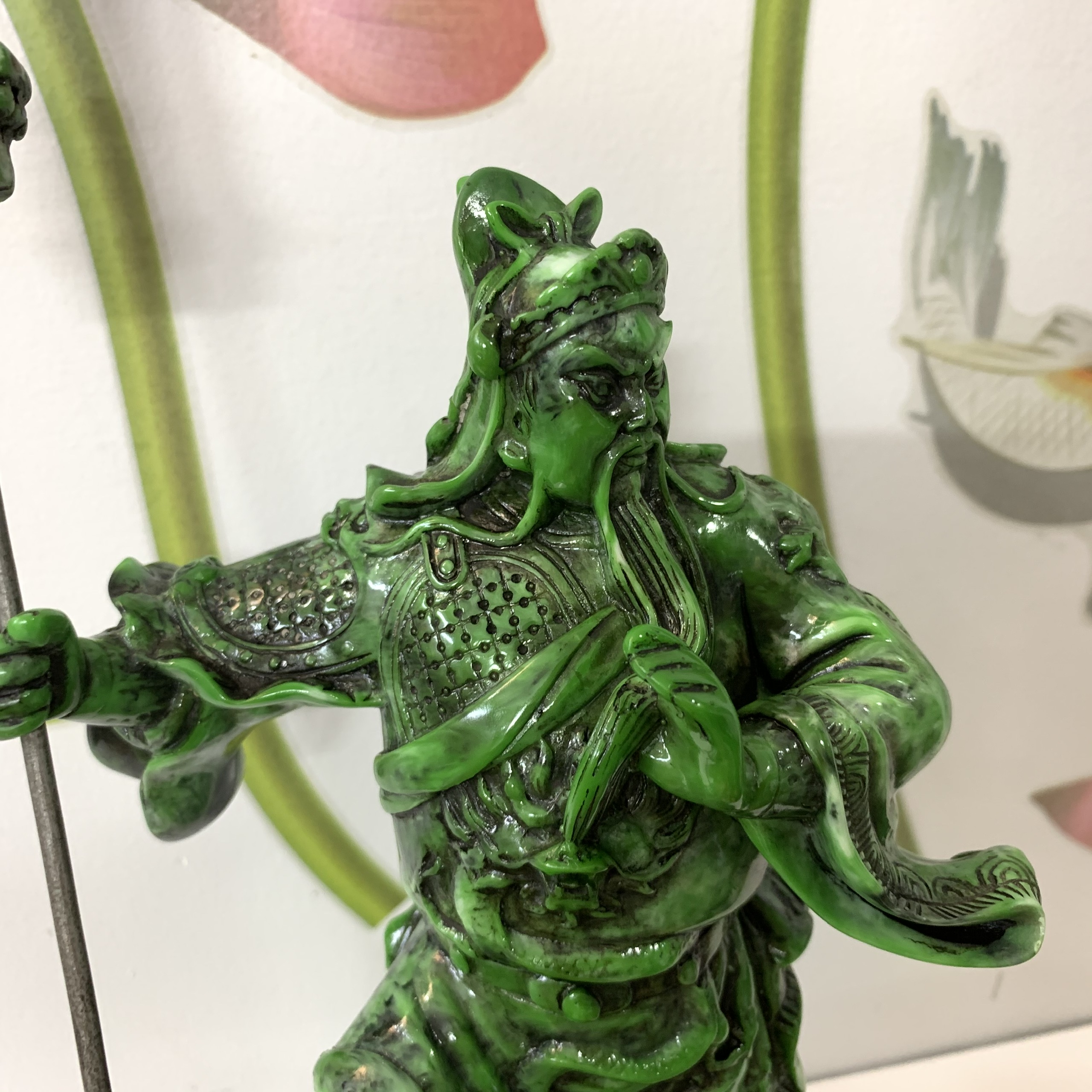 Tượng đá trang trí Quan Công phong thủy - Tượng Quan Công chống đao - Chiều Cao 23cm Không tính cây đao