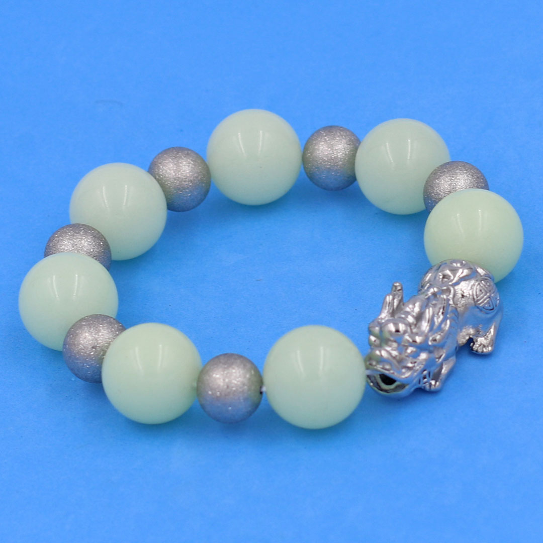 Vòng chuỗi đeo tay đá dạ quang 14 ly  charm tỳ hưu và bi inox, vòng tay chuỗi hạt