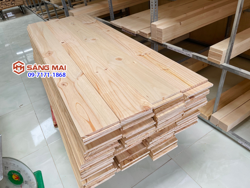 Tấm gỗ thông mặt rộng 14cm x dày 1cm x dài 120cm + láng mịn 4 mặt