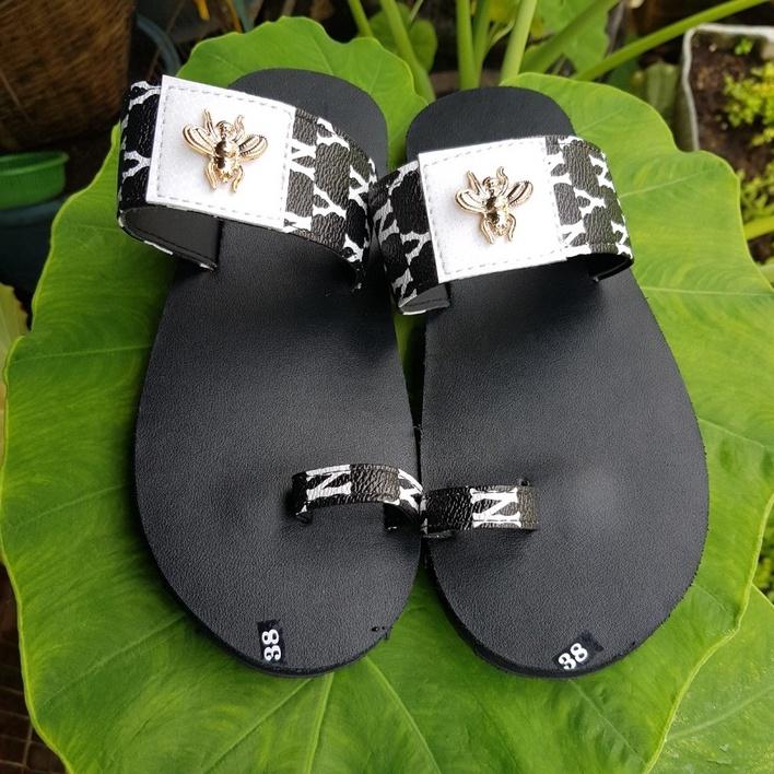 Dép xỏ ngón nữ N-Y đen sandal đồng nai