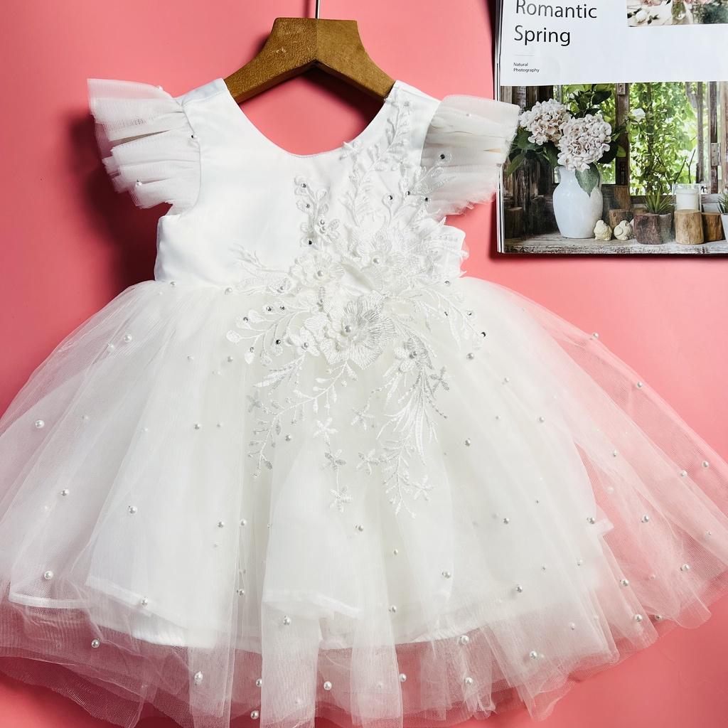 Váy công chúa, đầm công chúa thiết kế cao cấp cho bé gái màu trắng tay bồng cho bé từ 1-10 tuổi tại Mom's Choice