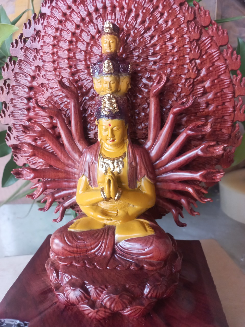 Tượng phật thiên thủ thien nhãn _ ngài nghìn mắt nghìn tay bằng gỗ hương đá pu giả cổ cao cấp cao 35x20x15cm