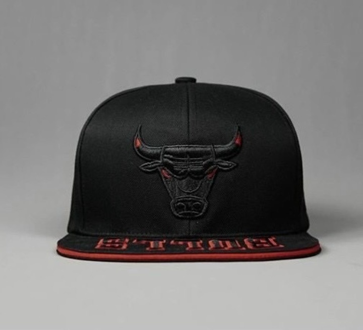 Nón hiphop, mũ snapback Bulls trâu đỏ phối vải kaki thời trang đường phố siêu đẹp