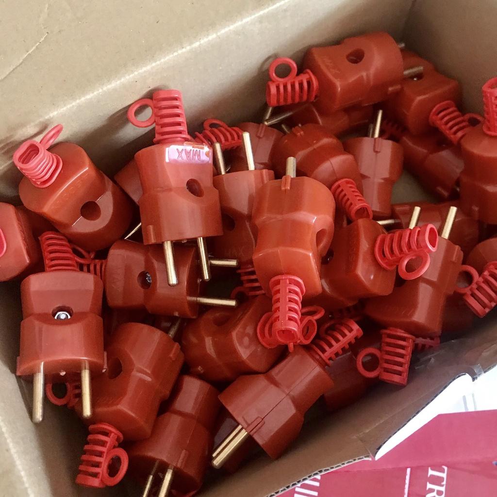 Phích Cắm Chịu Tải 4500w Chống Cháy Chống Va Đập Màu Cam