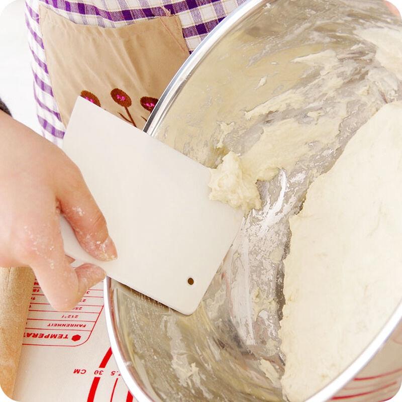 Dụng Cụ Cắt Bột Bánh Chống Dính Tiện Dụng