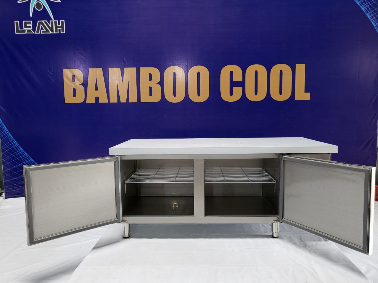 TỦ ĐÔNG BÀN CHẶT BAMBOO COOL DÀI 1M80 CỬA INOX - BẢO HÀNH 1 NĂM