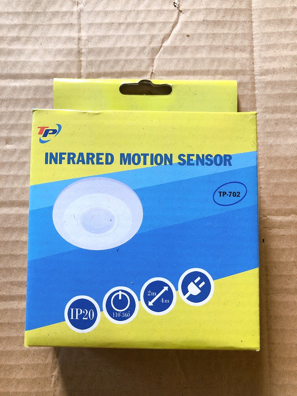Cảm ứng hồng ngoại tự động bật tắt đèn TP-702 cao cấp