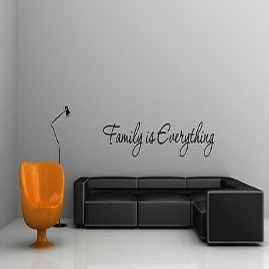 Decal dán tường chữ FAMILY IS EVERYTHING