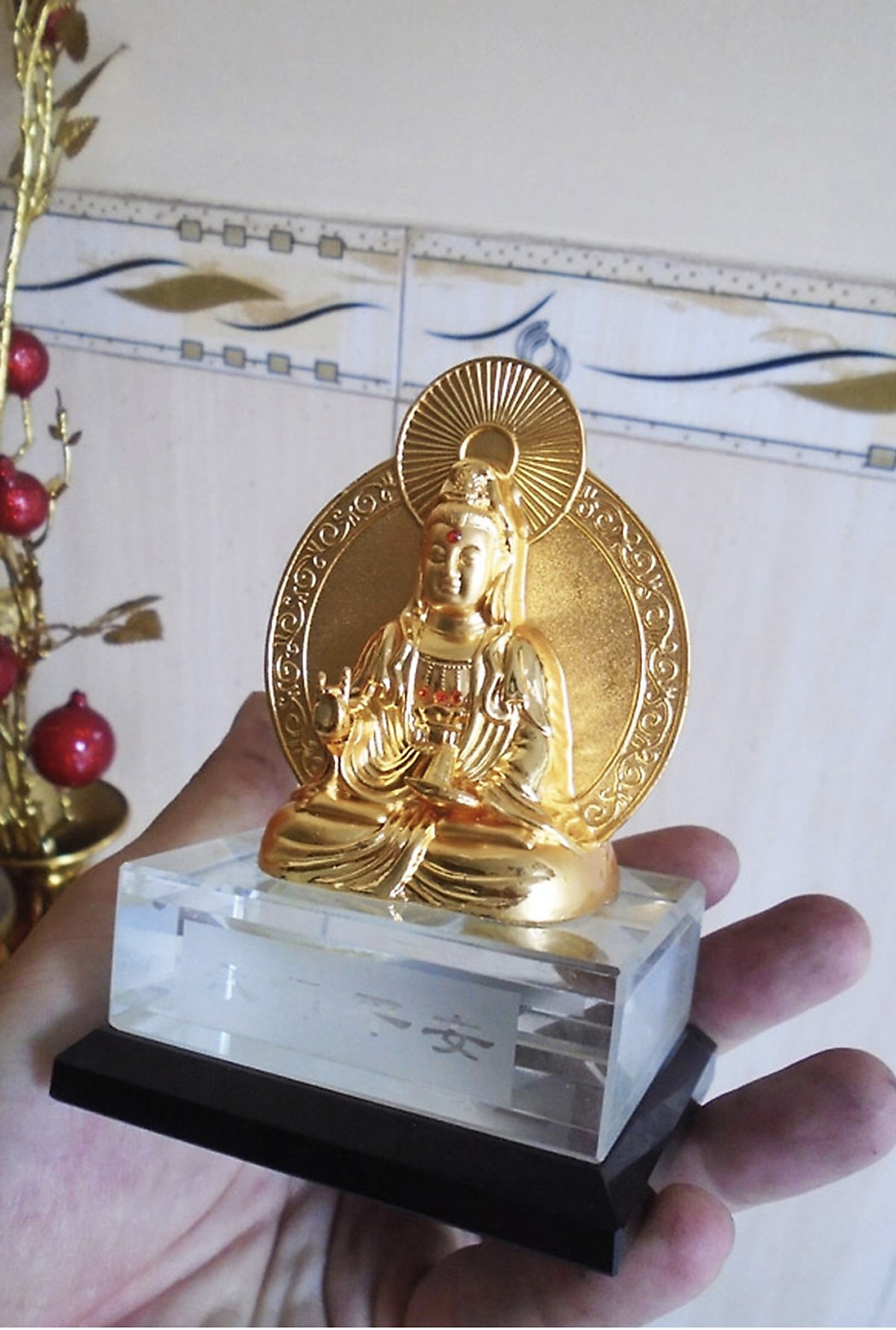Tượng quan âm bồ tát đế kính để ô tô BH12200
