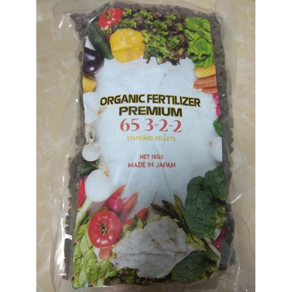 Phân bón hữu cơ organic Fertilizer 65 3-2-2 - gói 1 kg