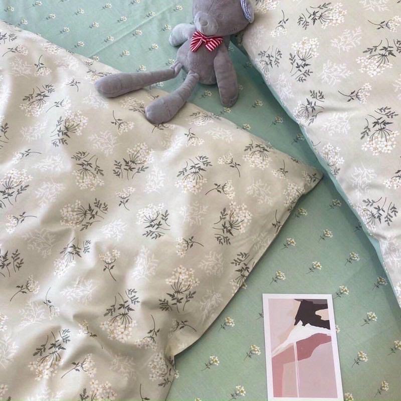 Bộ Chăn Ga Gối Cotton Poly 4 Món Hoa Nhí Vintage Xanh