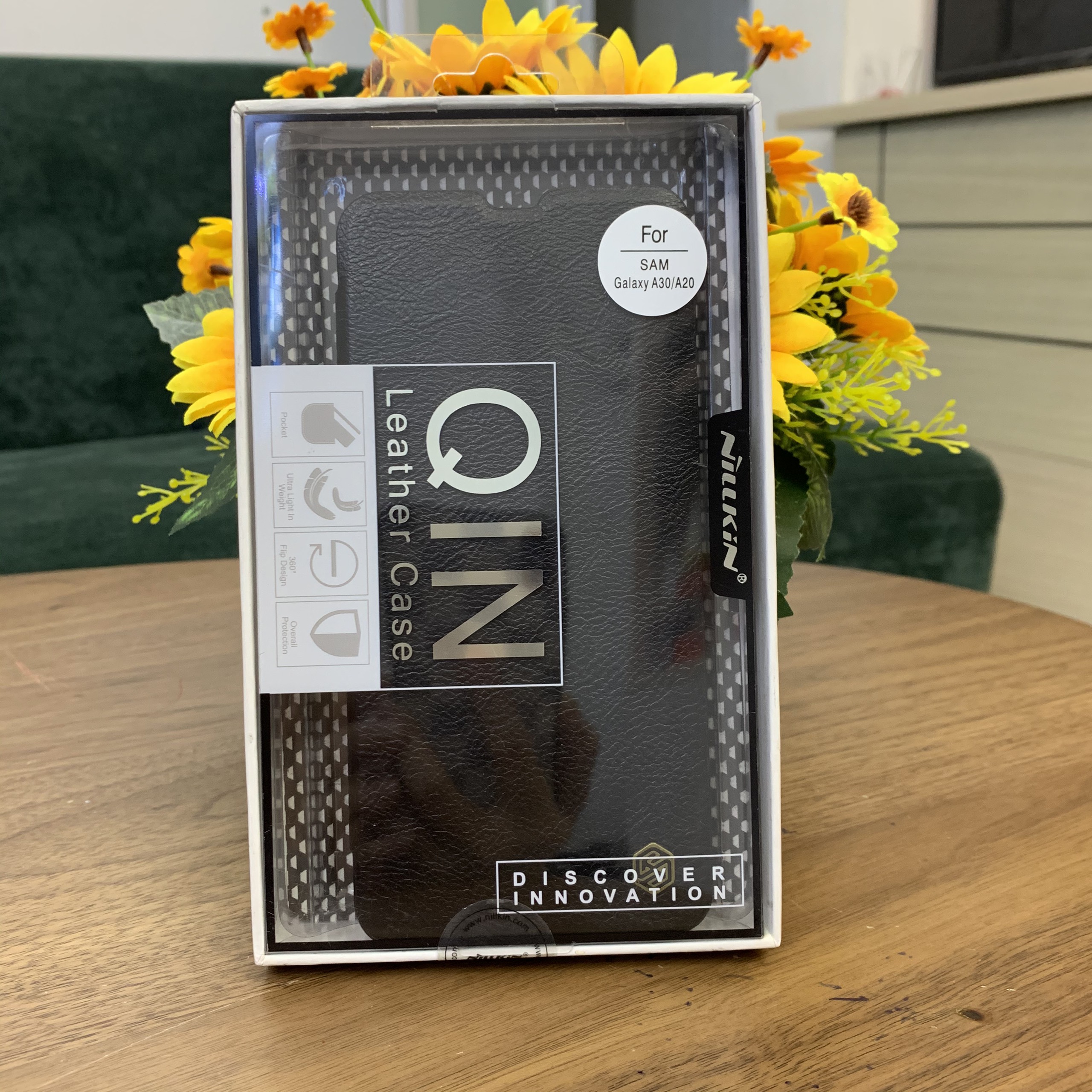 Bao da SamSung Galaxy A20 Nillkin Qin - Hàng chính hãng