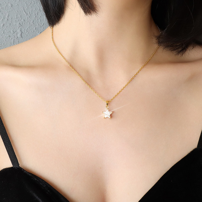 Dây Chuyền Ngôi Sao Đá Titan Ko Đen TT 4201