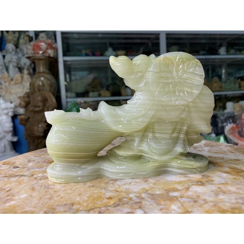 Tượng Cụ Di Lặc Cười Hoan Hỉ Kéo Túi Vàng Đá Ngọc Onix - ngang 15cm