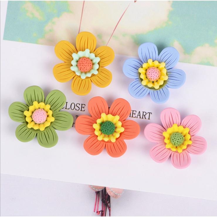 HN * Charm hoa cúc mini sáu cánh nhỏ xinh cho các bạn trang trí vỏ ốp điện thoại, kẹp tóc, DIY