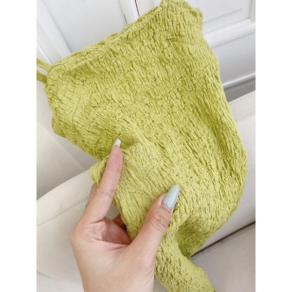 Đầm body 2 dây vải xốp mềm mịn