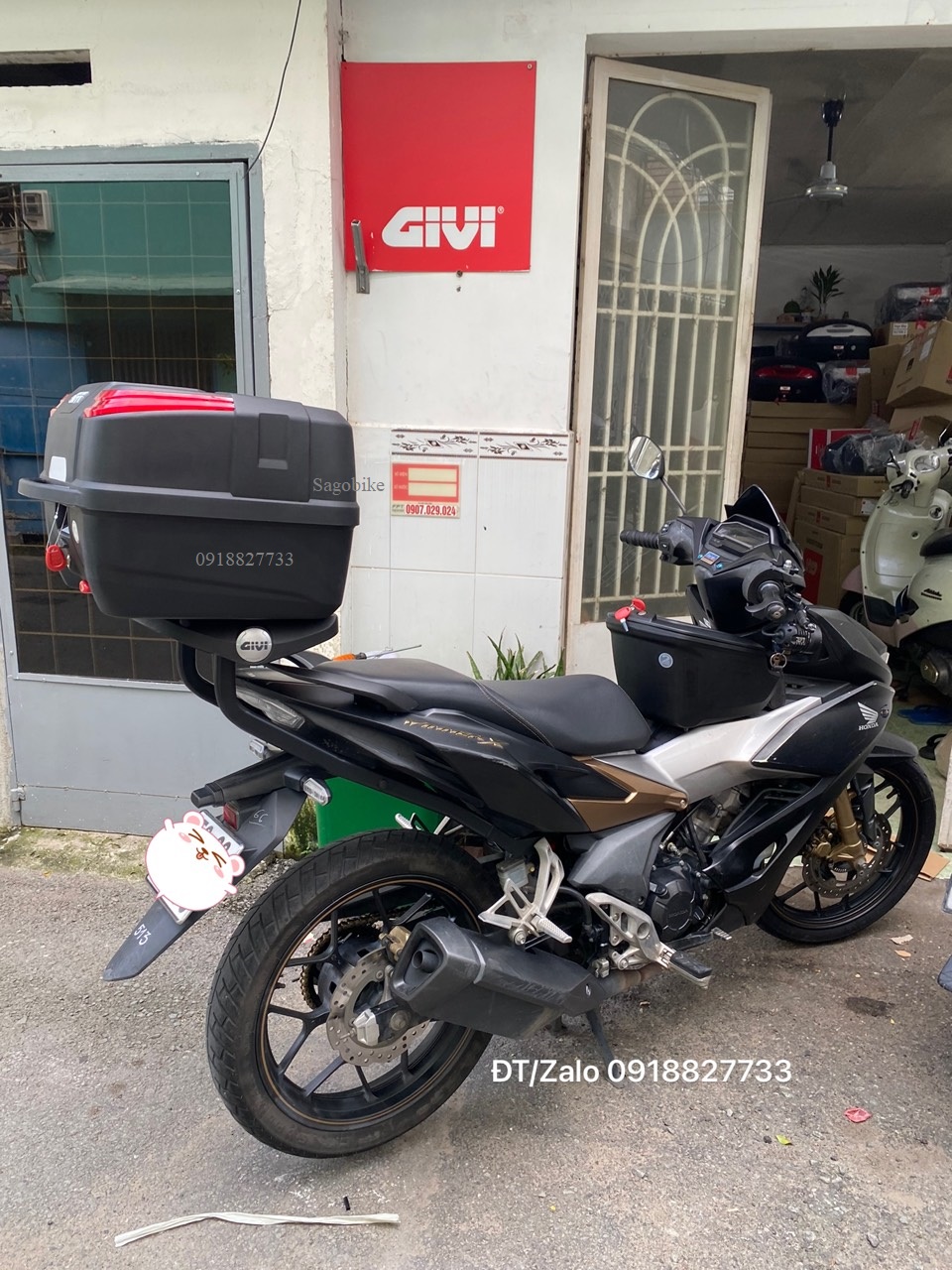 Thùng xe Winner X 2022, thùng Givi B33NM, baga HRV WinnerX V3