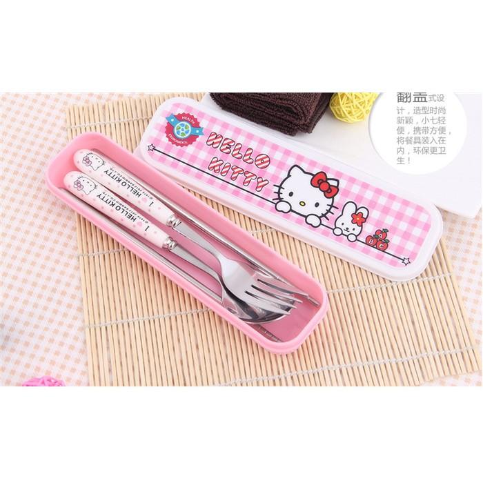 Hộp muỗng nĩa đũa mang đi Hello Kitty PINK221 màu hồng xinh xắn