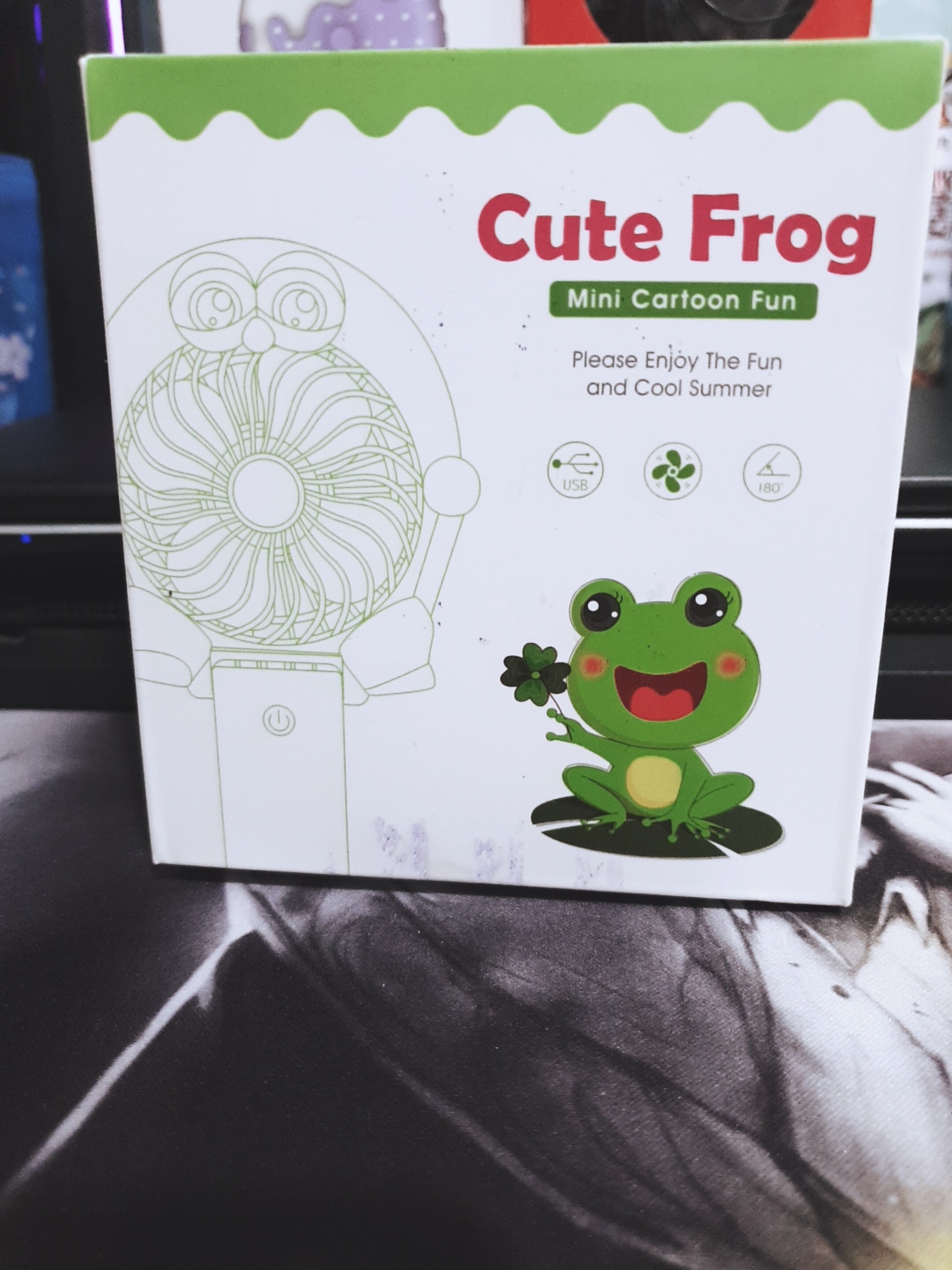 Quạt sạc cầm tay Mini gấp gọn hình Ếch xanh hoạt hình siêu dễ thương Cute Frog JL